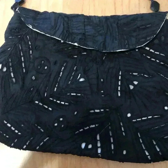 Tamara Catz cotton black and cream bag with strap. - Picture 2 of 5
